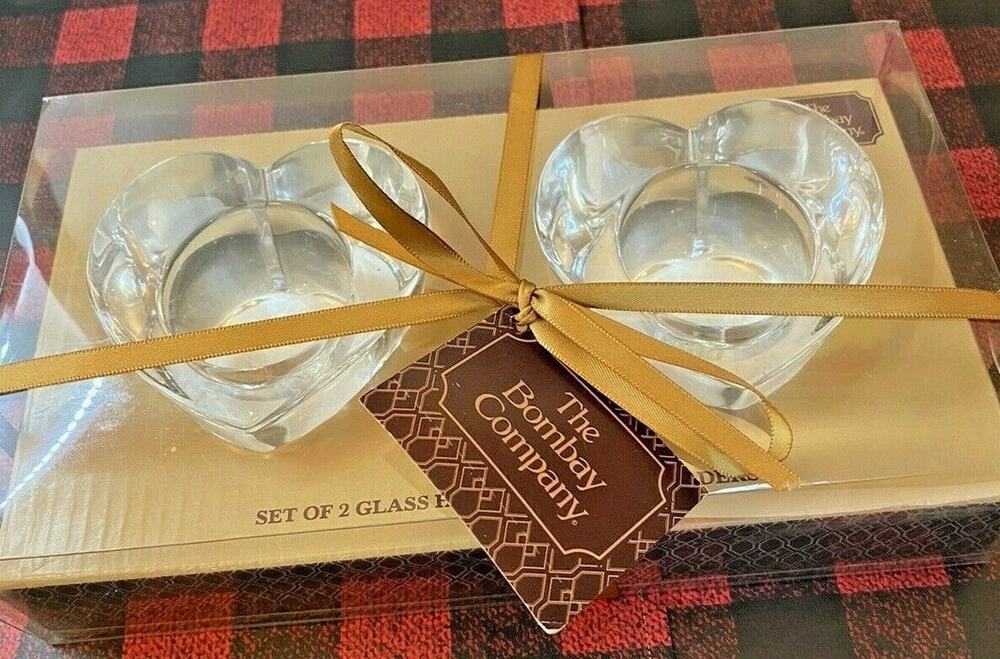 The Bombay Company set of 2 Glass heart Tealight Candle Holders